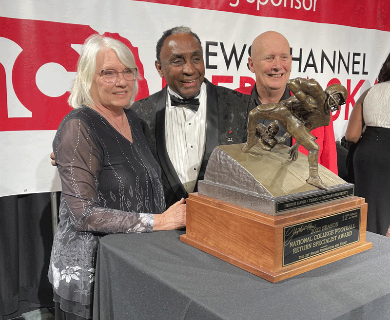 Donna-Max-Johnny-Rodgers-Da.gif
